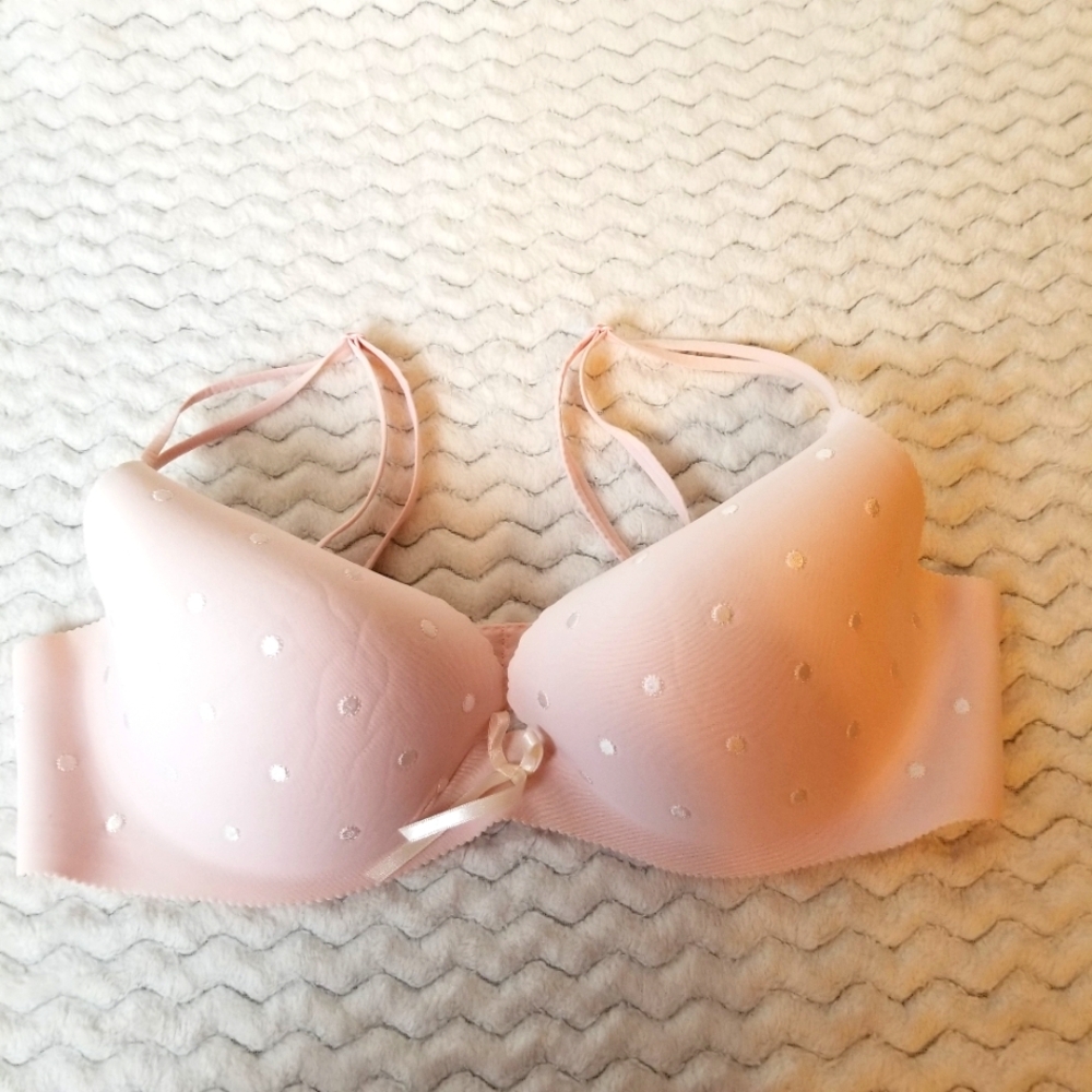 Victoria's Secret Secret Embrace Underwire Push Up Padding Scalloped Edge Bra